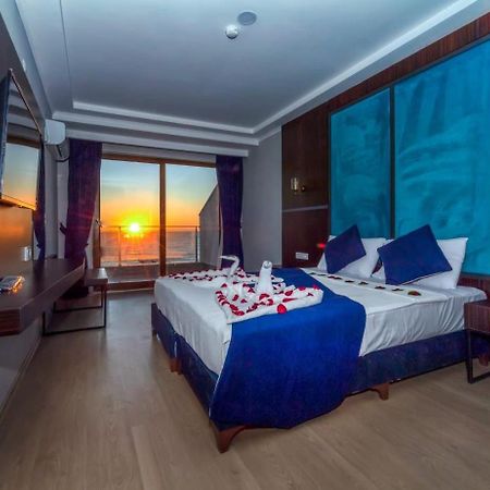 Lord Marina Hotel & Bungalows Alanya Bagian luar foto