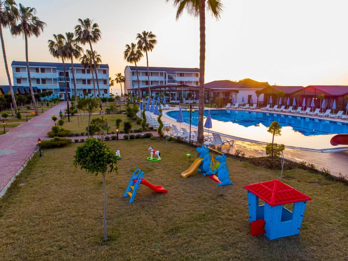 Lord Marina Hotel & Bungalows Alanya Bagian luar foto